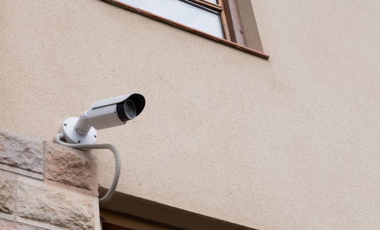 wired vs wireless security cameras